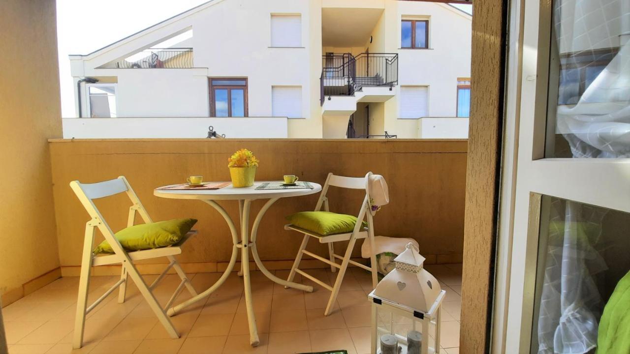 Apartment Malta Alghero Bagian luar foto